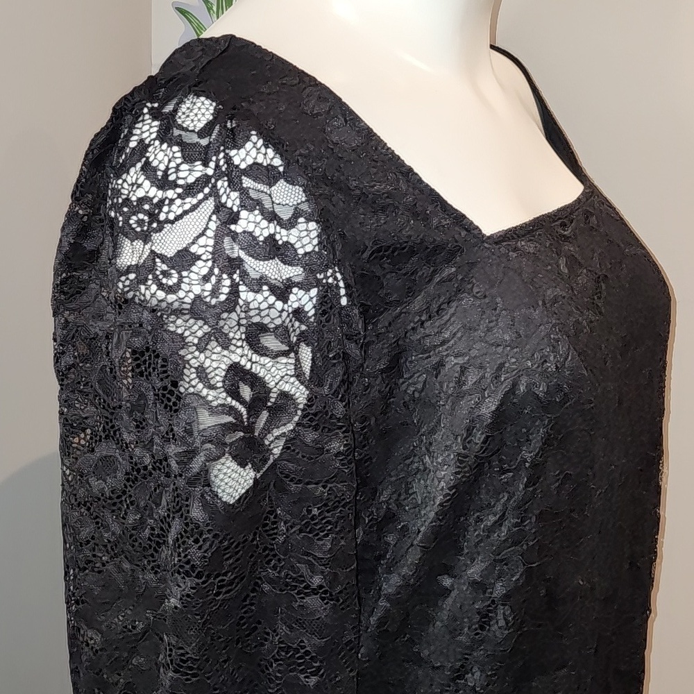 Torrid - Lace Square Neck Long Sleeve Top in Deep Black - Picture 6 of 13